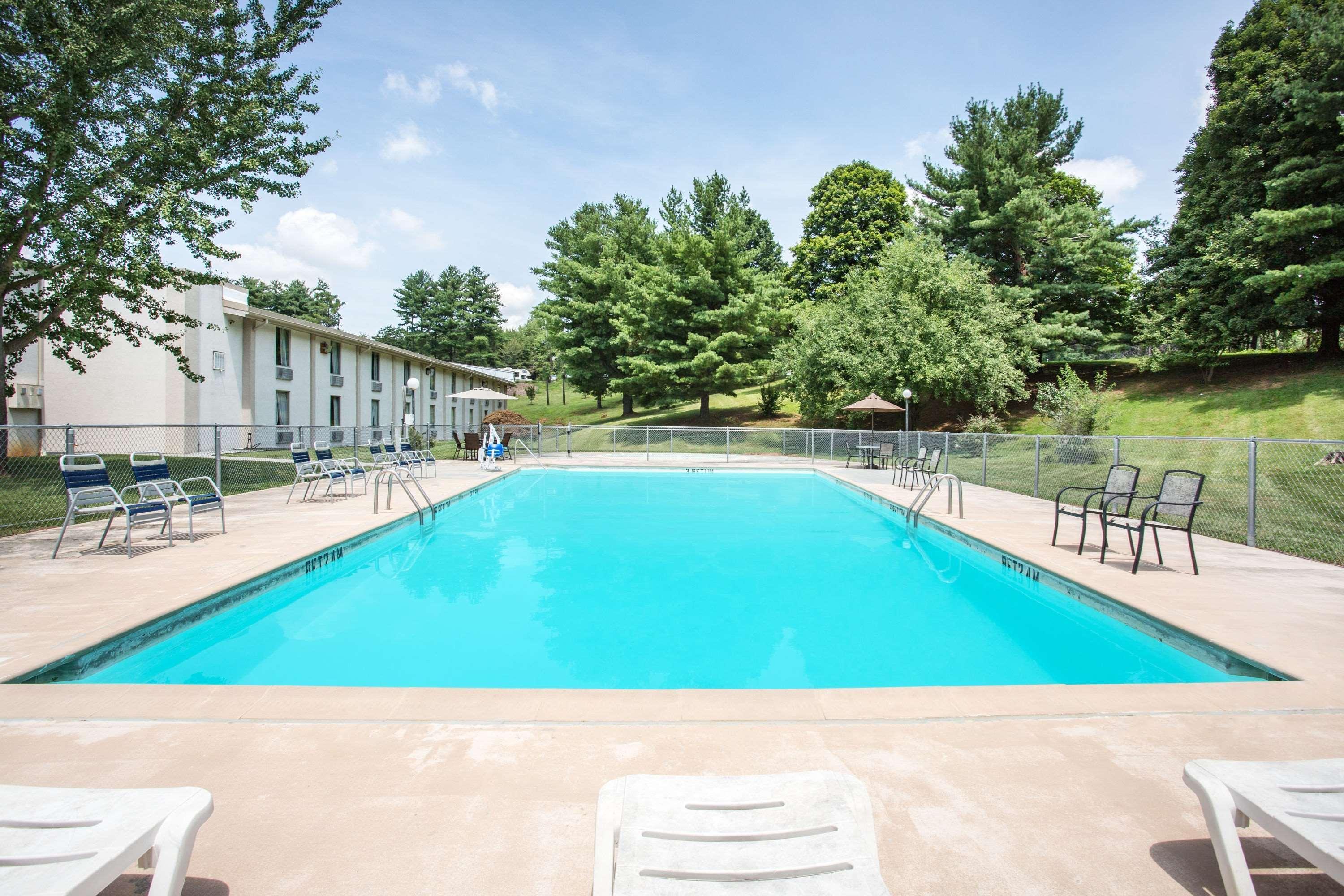 Spark By Hilton Daleville Roanoke North Dış mekan fotoğraf